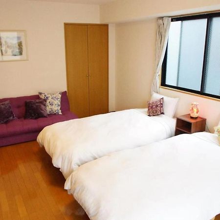 Honeys Guest House โตเกียว ภายนอก รูปภาพ